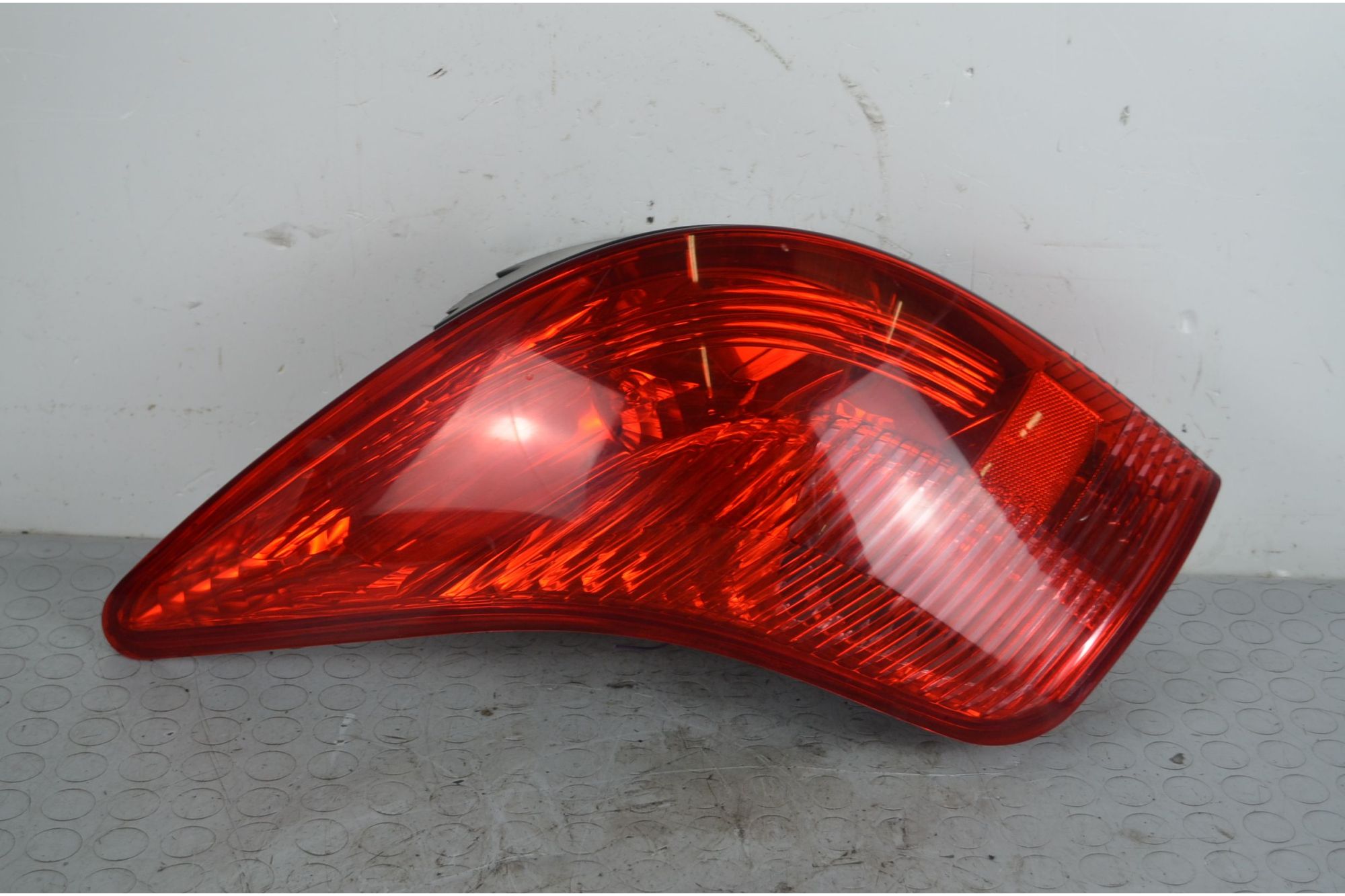Fanale stop posteriore SX Peugeot 308 SW Dal 2011 al 2015 Cod 25950106  1713967297817