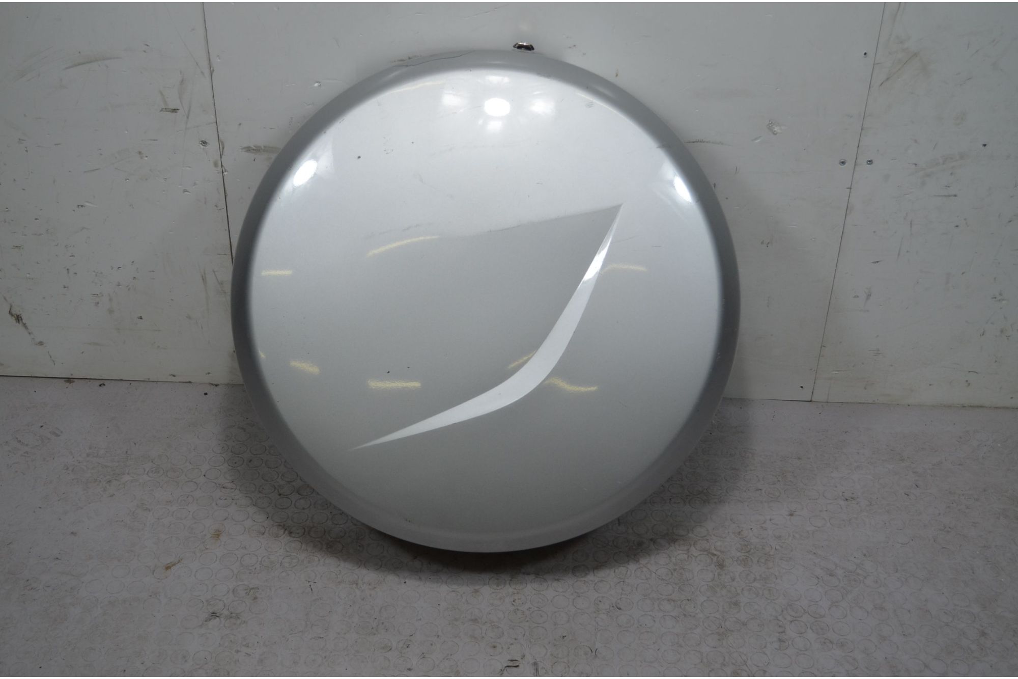 Contenitore ruota di scorta Toyota Rav 4 Dal 2006 al 2010 Cod 64771-42U11  1714137863689