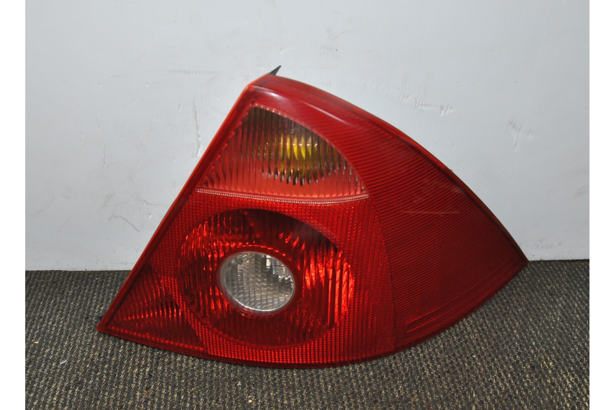 Fanale Stop posteriore DX Ford Mondeo MK2 dal 2000 al 2007 cod 1571-13404-A  2411111157626