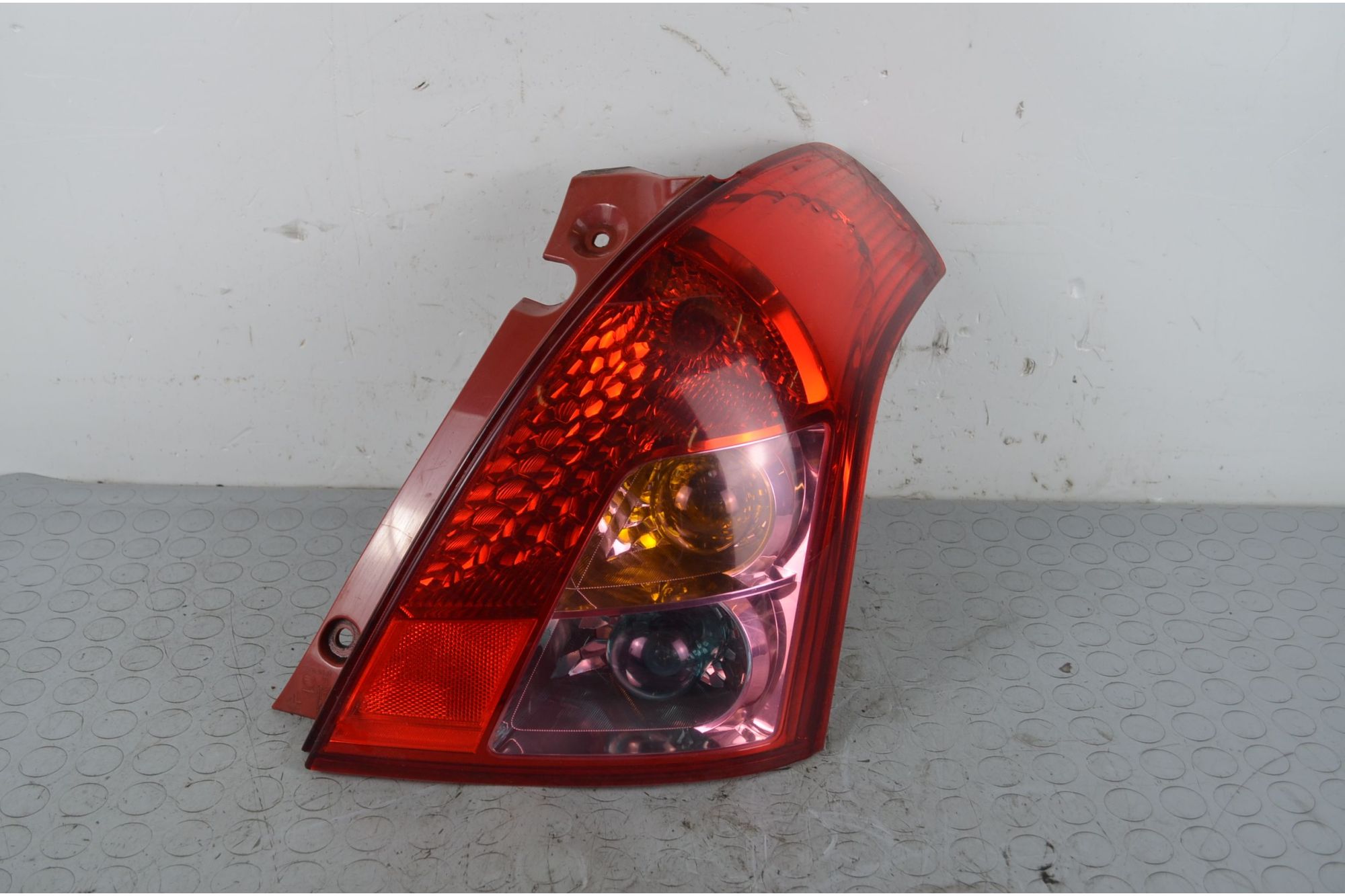 Fanale stop posteriore DX Suzuki Swift Dal 2004 al 2010 Cod 3565072K00000  1714485531315