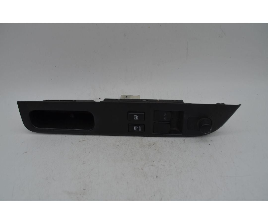 Pulsantiera alzacristalli anteriore SX Suzuki Swift Dal 2005 al 2011 Cod 62J102467T 1714635492466 Pulsantiera alzacristalli anteriore SX Suzuki Swift Dal 2005 al 2011 Cod 62J102467T 1714635492466