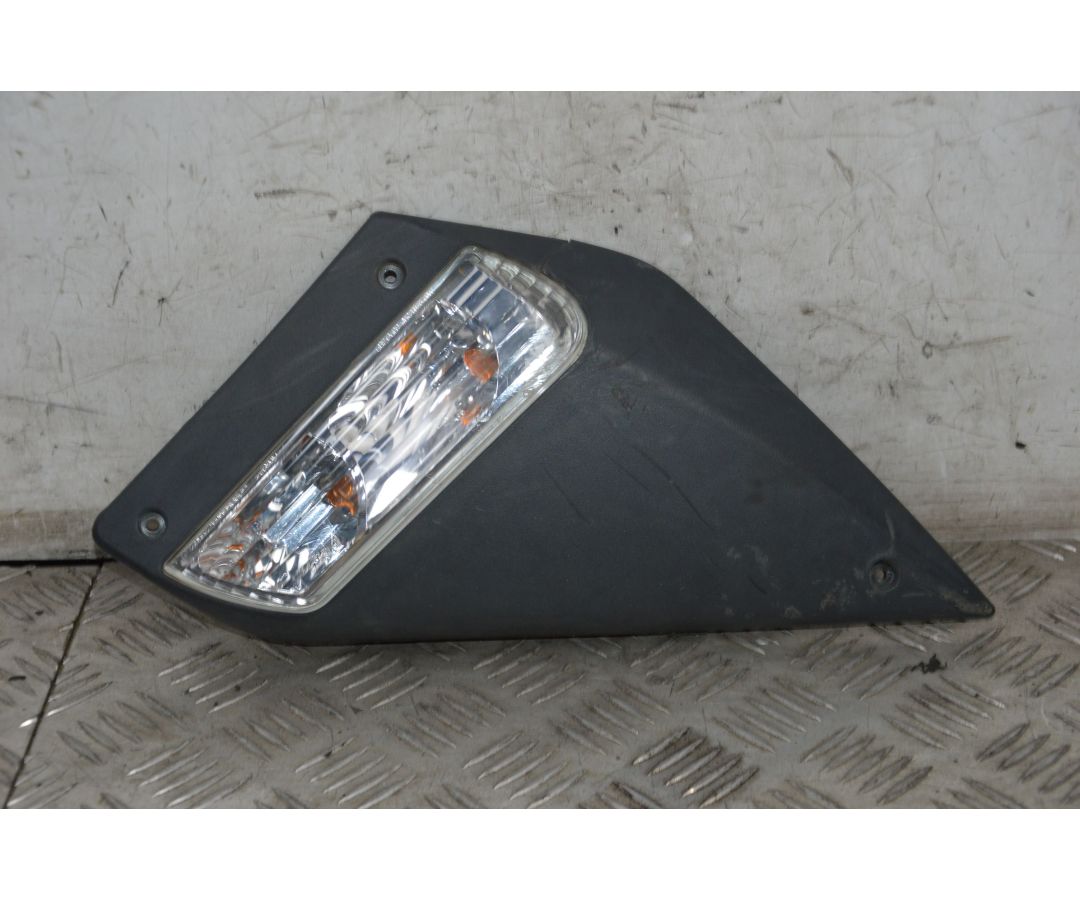 Carena Freccia Con Freccia Anteriore Destra Aprilia SR Max 300 dal 2011 al 2014 1715182839025 Carena Freccia Con Freccia Anteriore Destra Aprilia SR Max 300 dal 2011 al 2014 1715182839025