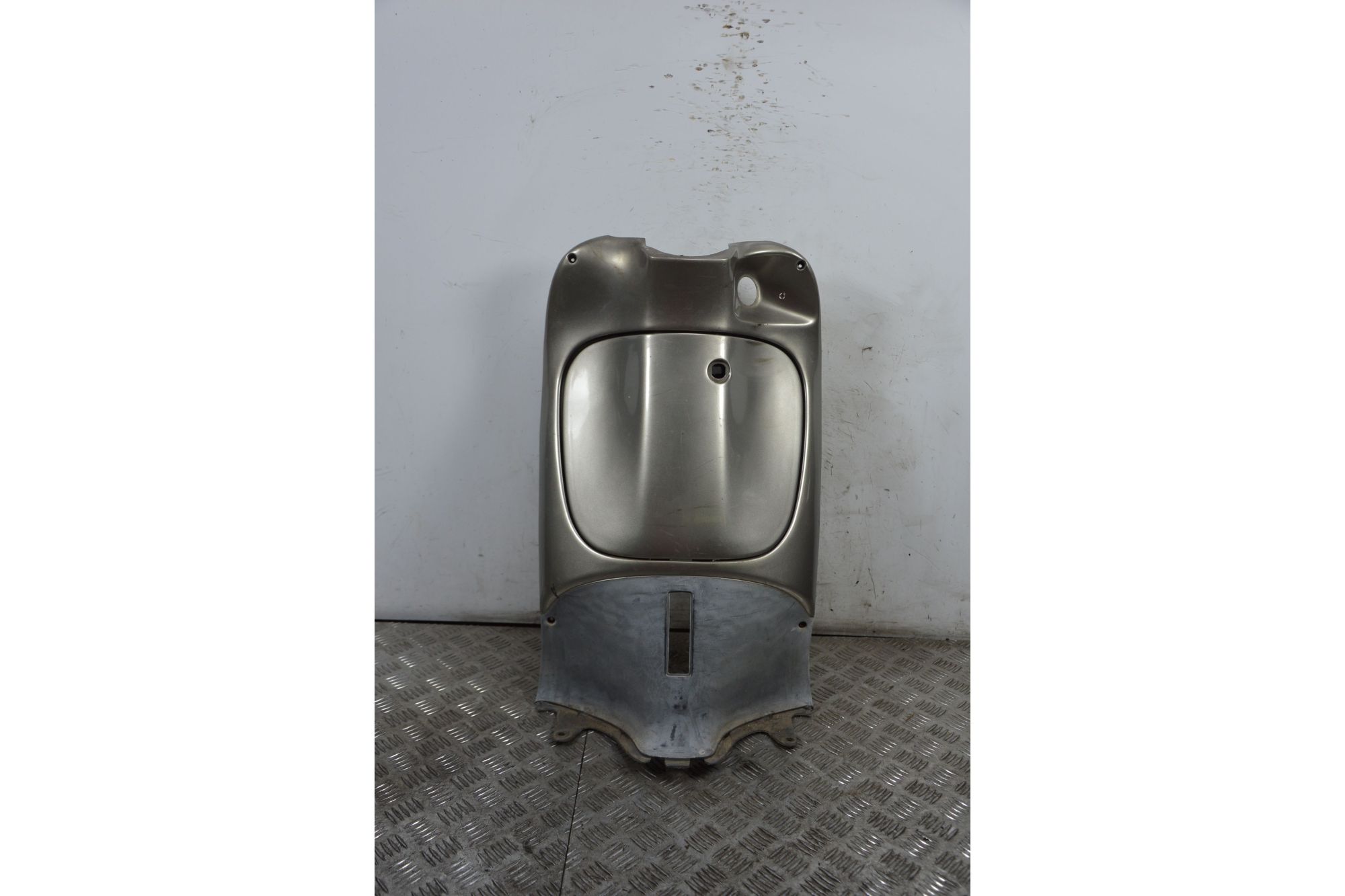 Carena Retroscudo Aprilia Scarabeo 50 4T dal 2009 al 2017  1715874004250