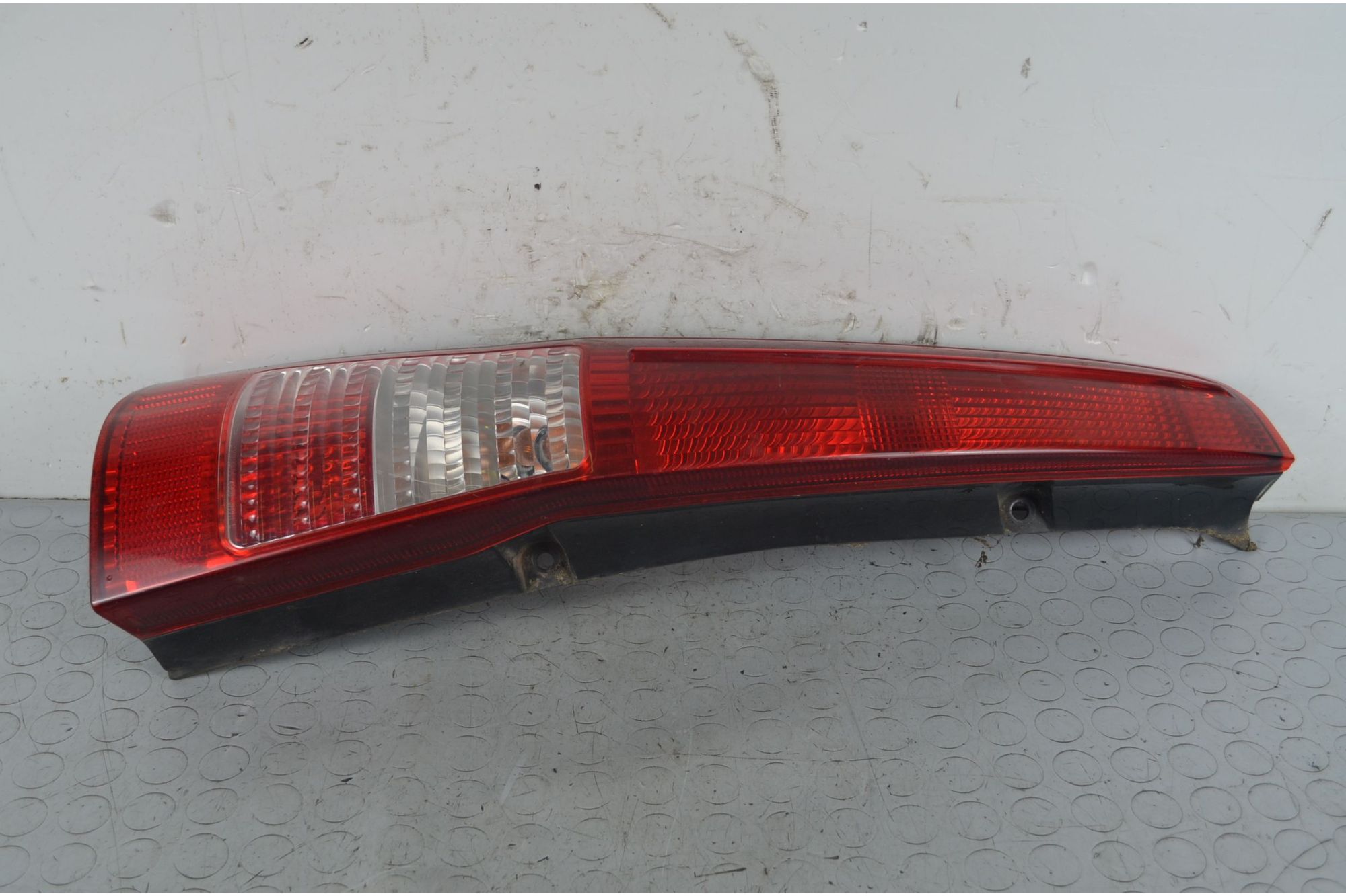 Fanale stop posteriore SX Daihatsu Cuore VI Dal 2003 al 2006 Cod 81560B2040  1716535932561