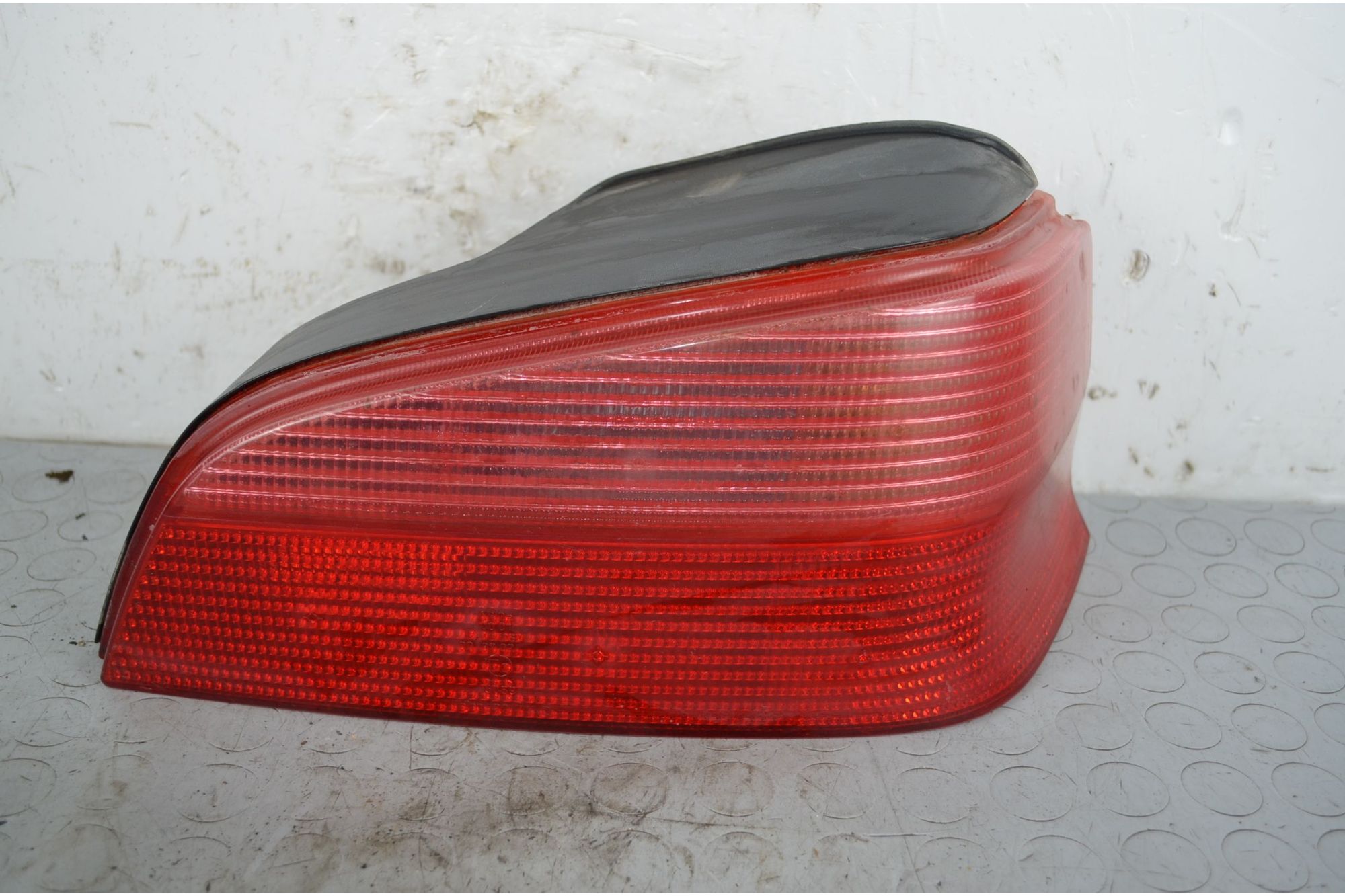 Fanale stop posteriore DX Peugeot 106 Dal 1996 al 2004 Cod 6351G6  1716885821782