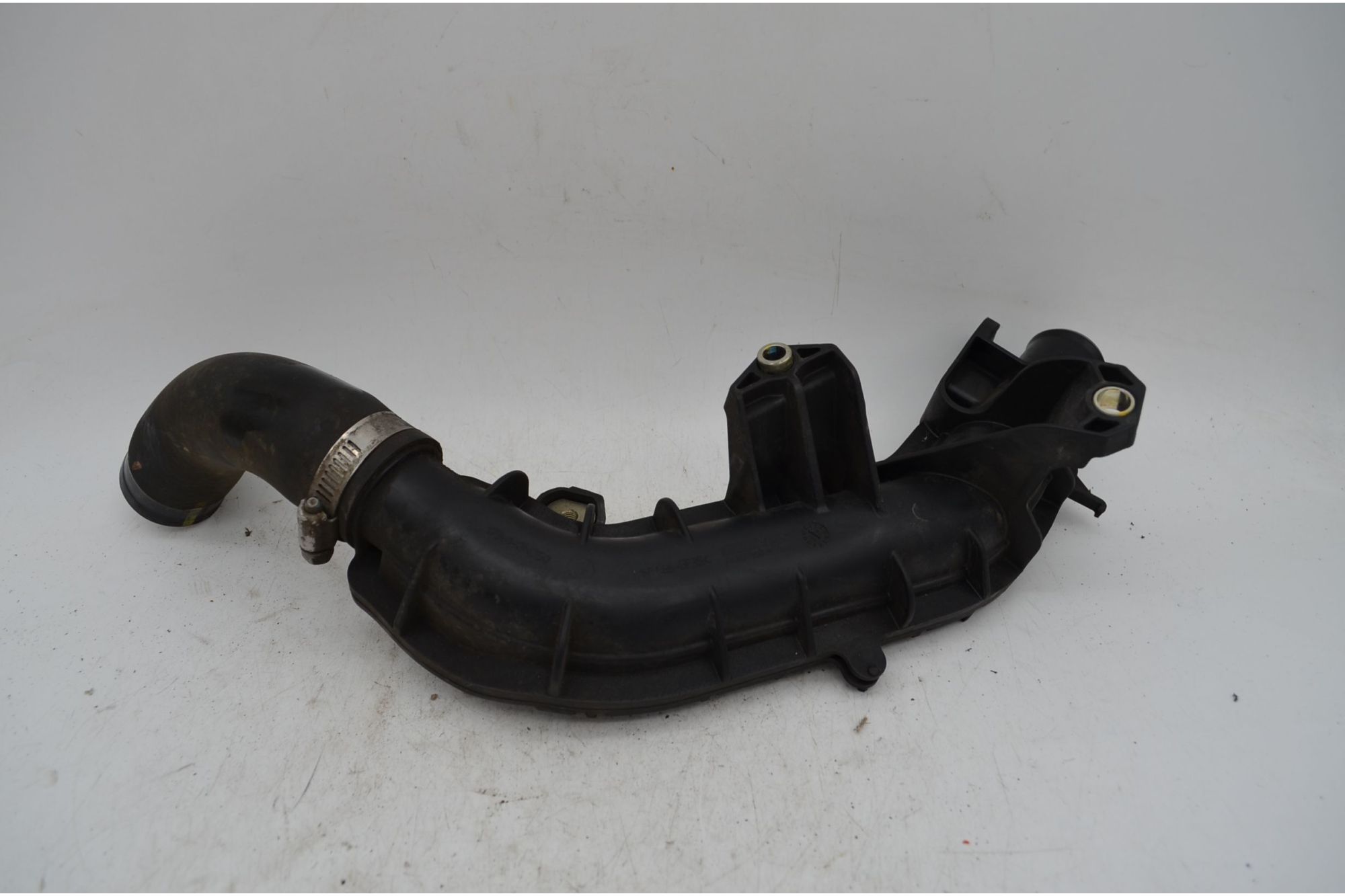 Tubo intermedio intercooler Toyota Yaris P13 Dal 2011 al 2019 Cod 17361-0N050  1716887864381