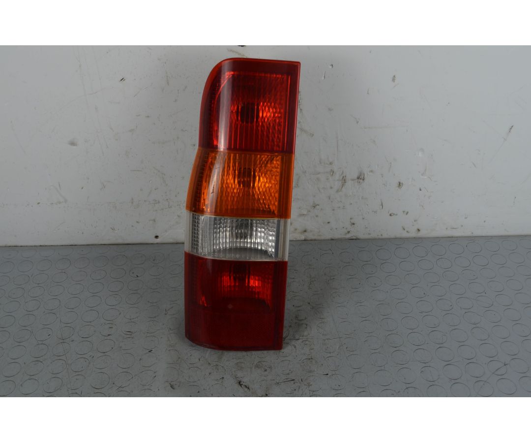 Fanale Stop Posteriore SX Ford Transit dal 2000 al 2006 Cod yc1x-13n004-a 1716966146919 Fanale Stop Posteriore SX Ford Transit dal 2000 al 2006 Cod yc1x-13n004-a 1716966146919