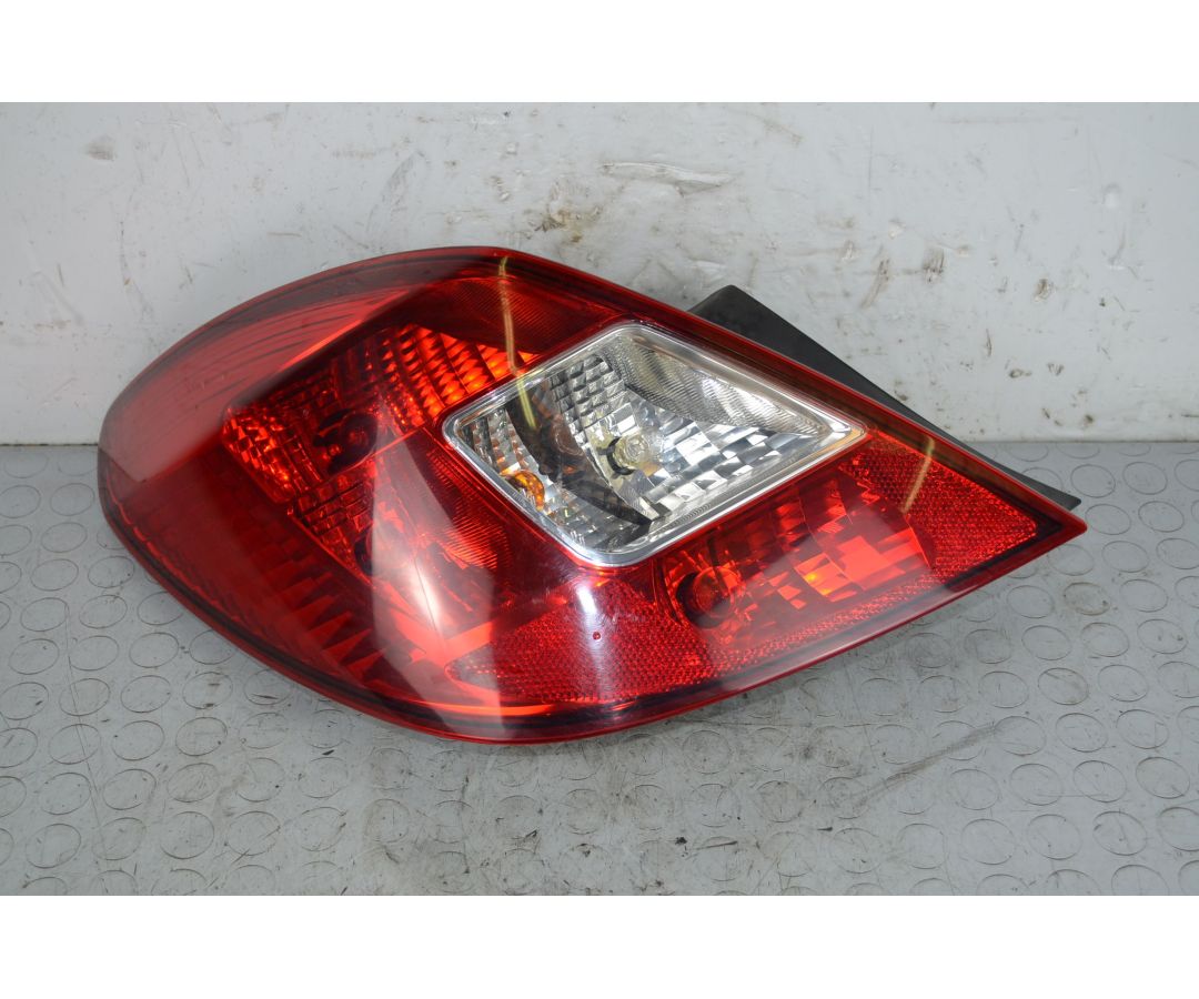 Fanale stop posteriore SX Opel Corsa D 5 porte dal 2006 al 2014 Cod 13269050 1717575448432 Fanale stop posteriore SX Opel Corsa D 5 porte dal 2006 al 2014 Cod 13269050 1717575448432