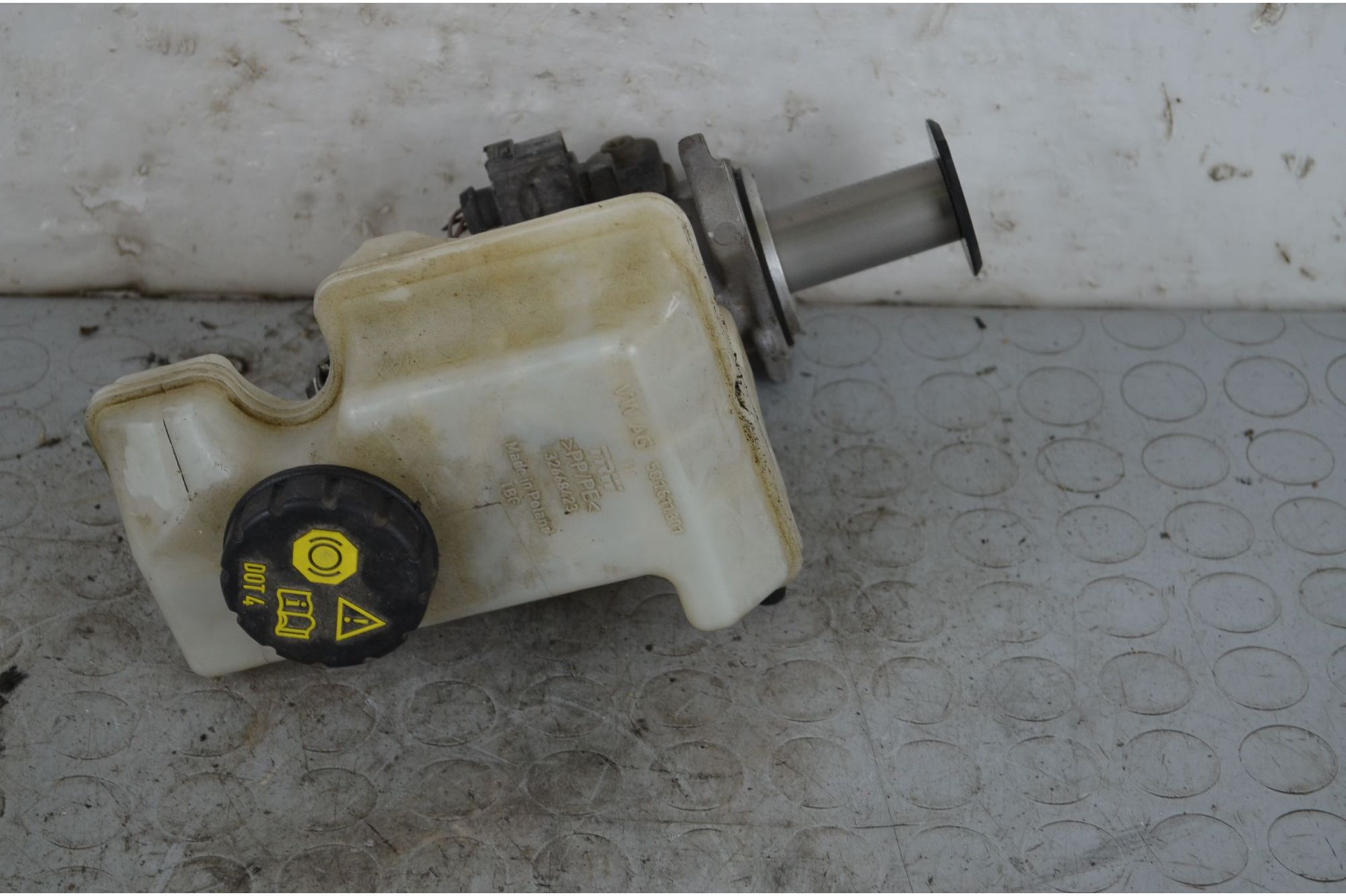 Serbatoio + Pompa Freni Volkswagen Golf VII dal 2012 al 2019 Cod 5Q1611301C  1718181080719