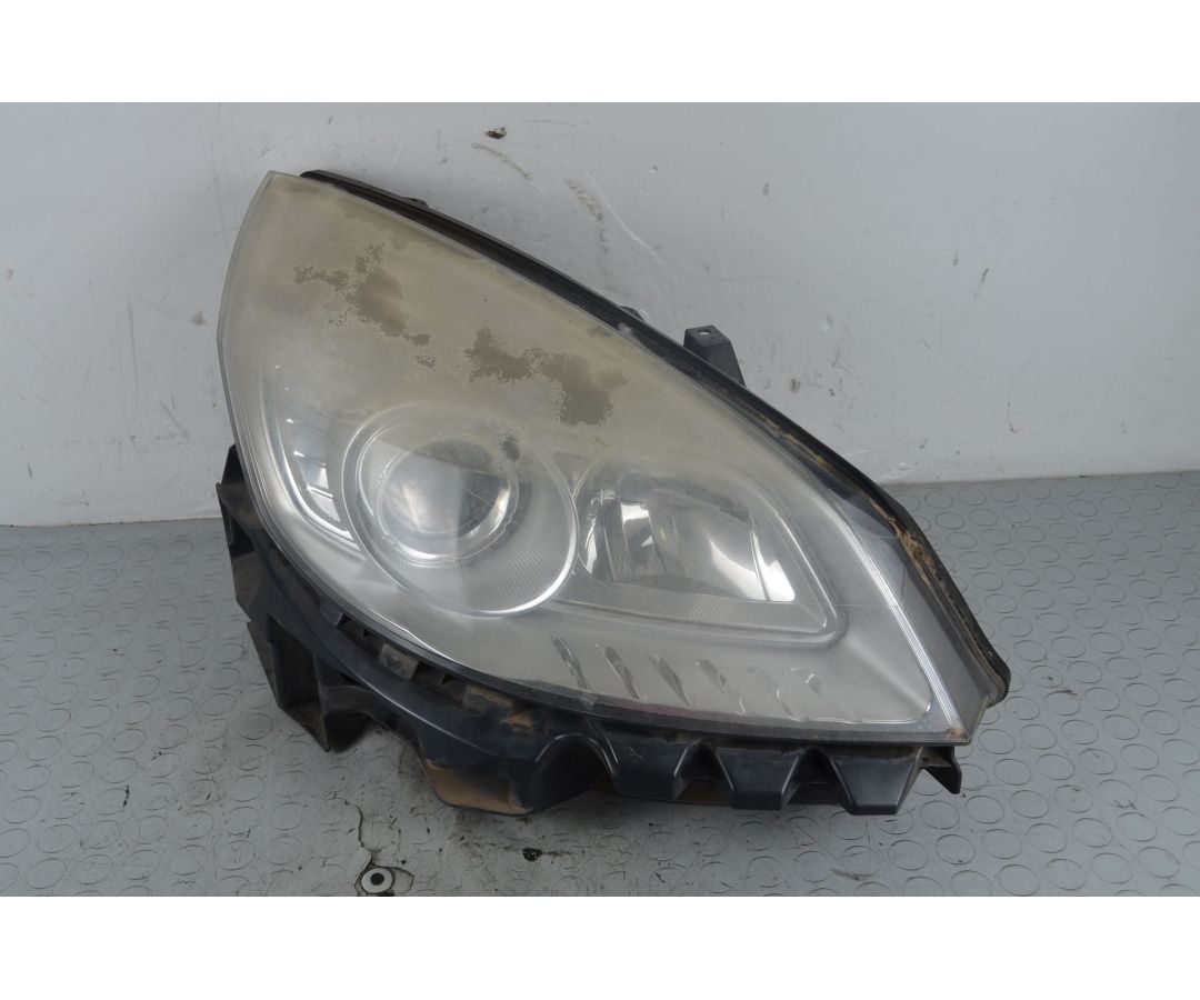 Faro anteriore DX Xeno Renault Scenic II Dal 2006 al 2009 Cod 7701065923 1718703228384 Faro anteriore DX Xeno Renault Scenic II Dal 2006 al 2009 Cod 7701065923 1718703228384