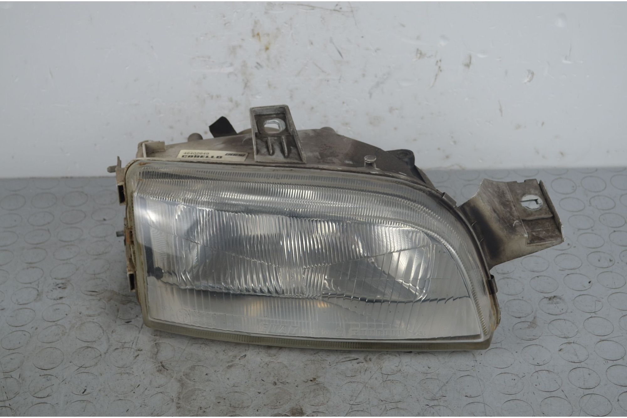 Faro anteriore DX Fiat Punto 176 Dal 1993 al 1999 Cod 46402649  1718868107586