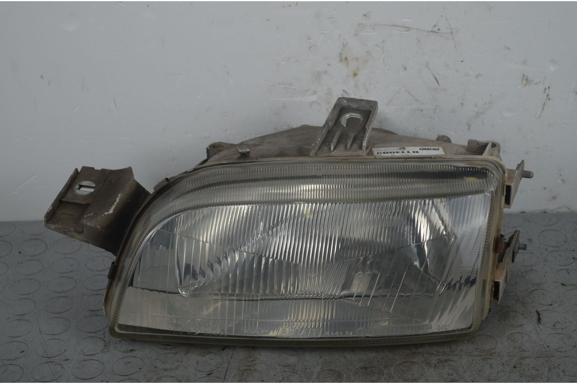 Faro anteriore SX Fiat Punto 176 Dal 1993 al 1999 Cod 46402650  1718875014952