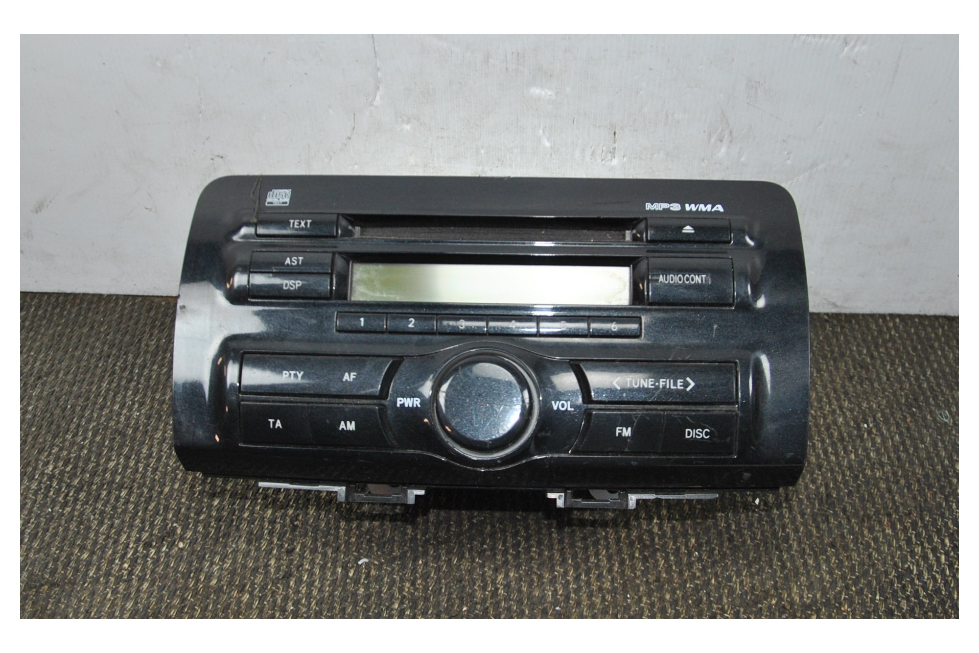 Autoradio lettore CD Daihatsu Sirion dal 2005 al 2015 cod 86180-B1080-BO  2411111171516