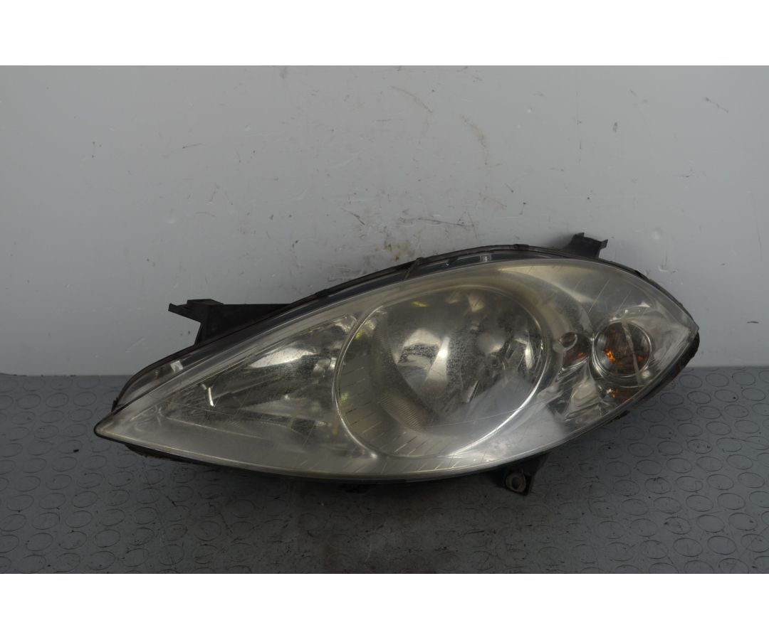 Faro anteriore SX Mercedes Classe A W169 Dal 2004 al 2012 Cod A1698200161 1719300050972 Faro anteriore SX Mercedes Classe A W169 Dal 2004 al 2012 Cod A1698200161 1719300050972