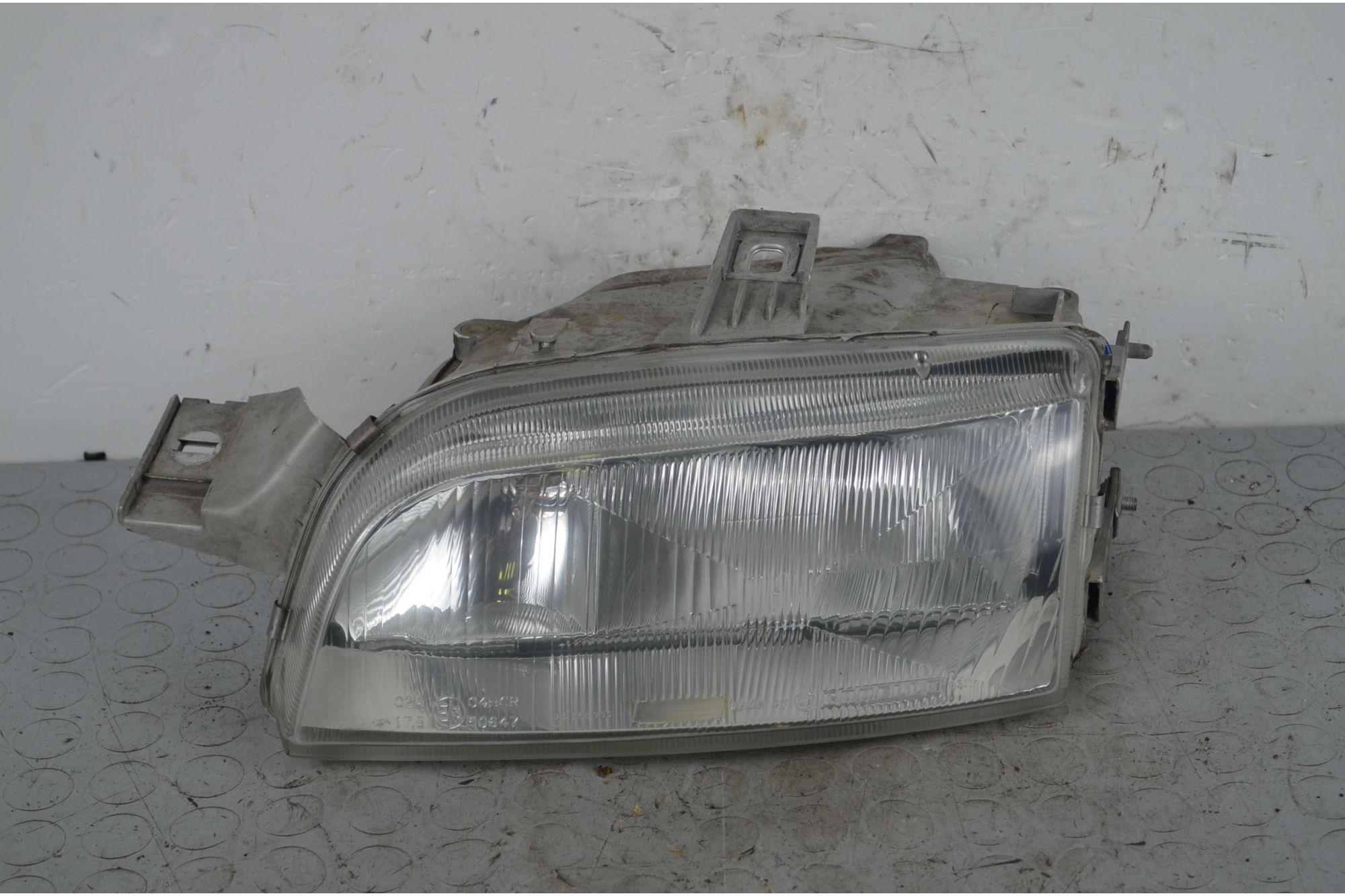 Faro anteriore SX Fiat Punto 176 Dal 1993 al 1999 Cod 46402650  1719308151718