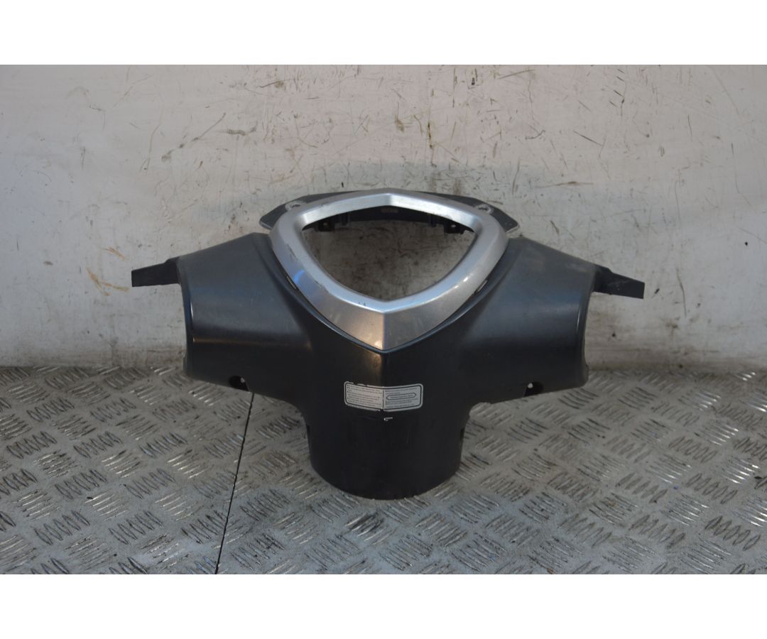 Carena Coprimanubrio Portastrumentazione Kymco Agility R16 Plus 150 dal 2015 in poi 1719394677994 Carena Coprimanubrio Portastrumentazione Kymco Agility R16 Plus 150 dal 2015 in poi 1719394677994