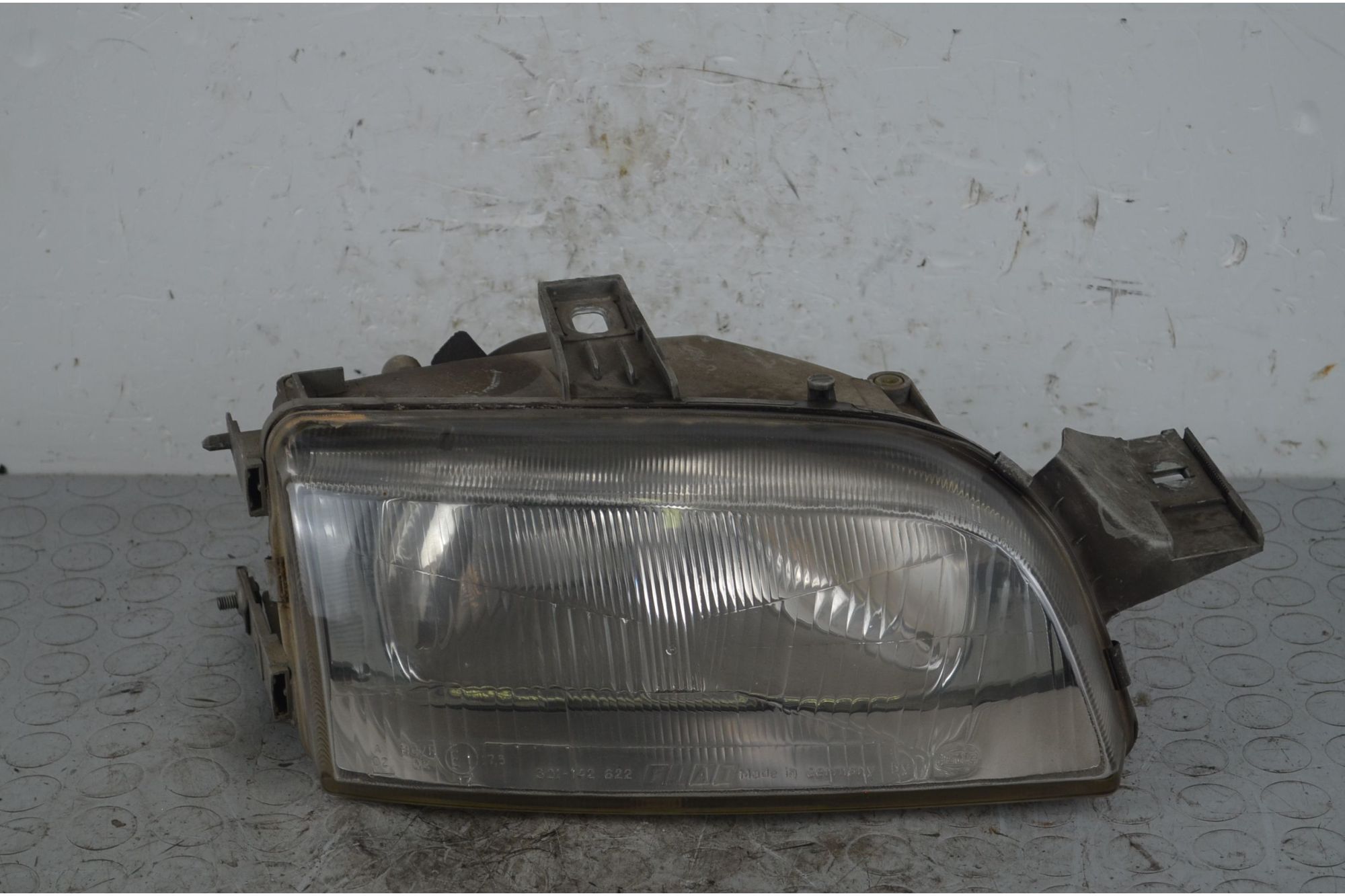 Faro anteriore Dx Fiat Punto 176 dal 1993 al 1999 Cod 46402649  1720002843496