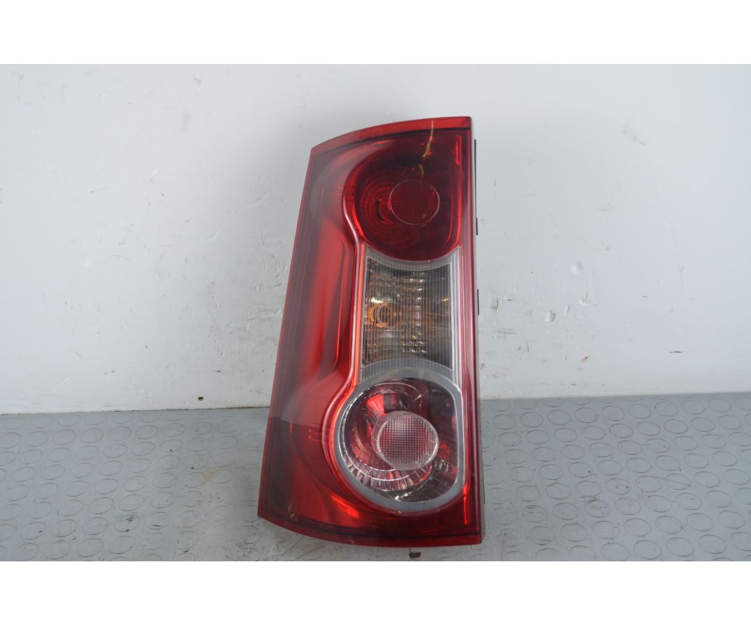 Fanale Stop posteriore SX Dacia Logan Dal 2008 al 2012 Cod 8200864612 1720086533634 Fanale Stop posteriore SX Dacia Logan Dal 2008 al 2012 Cod 8200864612 1720086533634