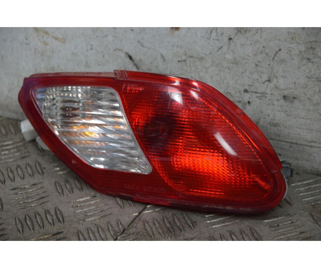 Fanale Stop Posteriore Sinistro Piaggio MP3 125 / 250 / 300 / 400 / 500 dal 2009 al 2016 1720521474645 Fanale Stop Posteriore Sinistro Piaggio MP3 125 / 250 / 300 / 400 / 500 dal 2009 al 2016 1720521474645