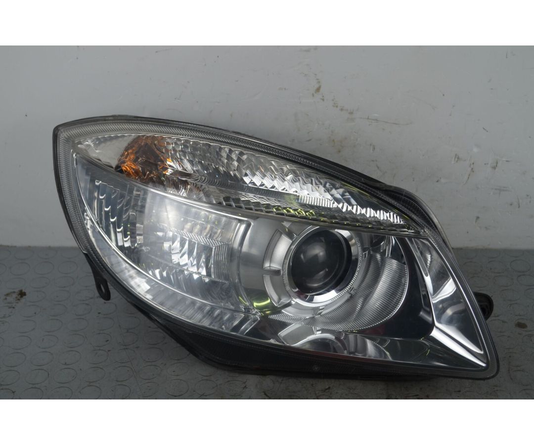 Faro anteriore DX Skoda Fabia 5J Dal 2007 al 2014 Cod 5J1941018A 1720518992213 Faro anteriore DX Skoda Fabia 5J Dal 2007 al 2014 Cod 5J1941018A 1720518992213