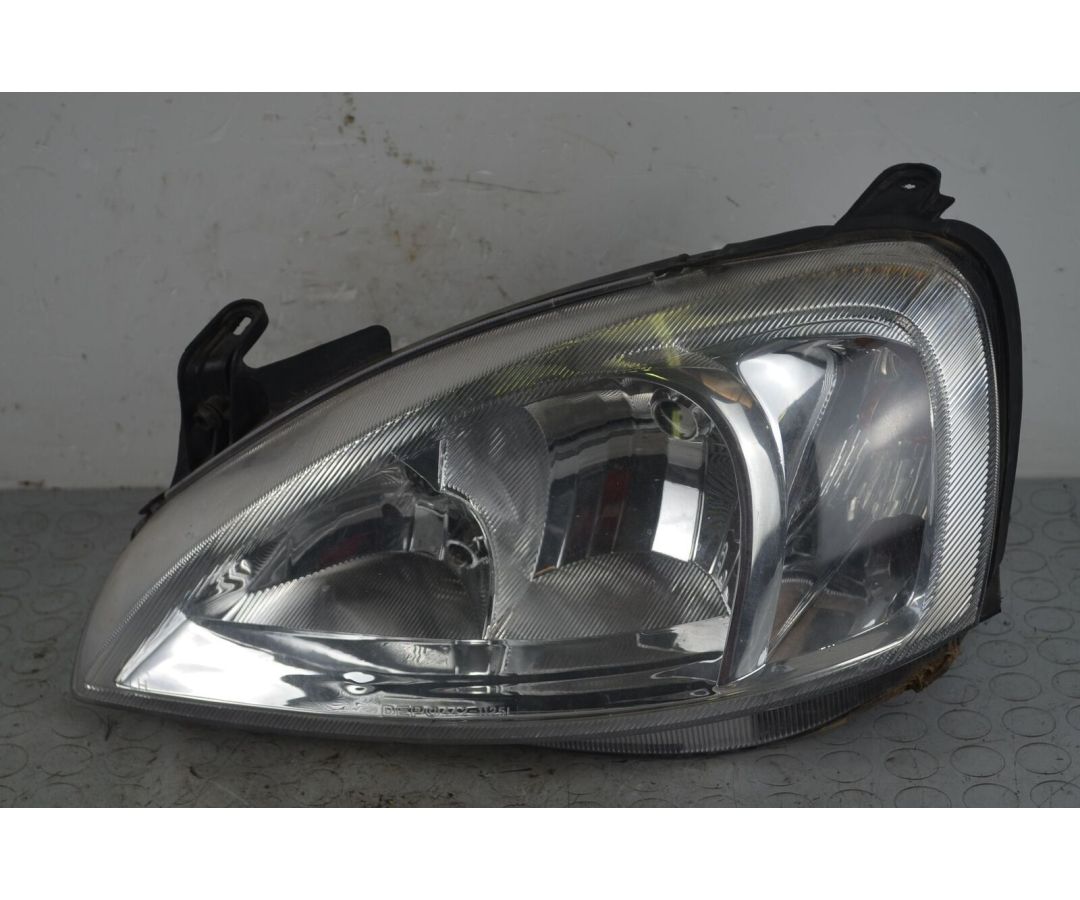 Faro anteriore SX Opel Corsa C Dal 2000 al 2006 Cod 93188581 1720424995971 Faro anteriore SX Opel Corsa C Dal 2000 al 2006 Cod 93188581 1720424995971