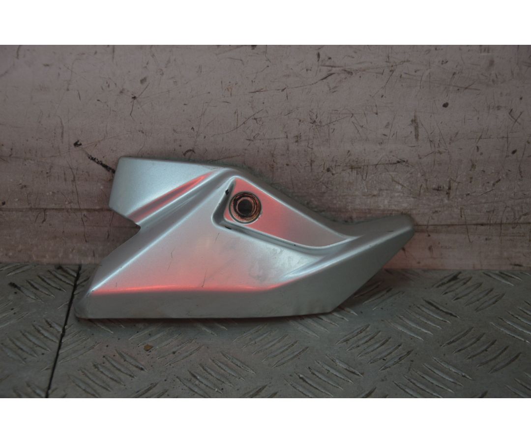 Carena Supporto Faro Destro Suzuki GSR 600 dal 2006 al 2011 1720768753329 Carena Supporto Faro Destro Suzuki GSR 600 dal 2006 al 2011 1720768753329