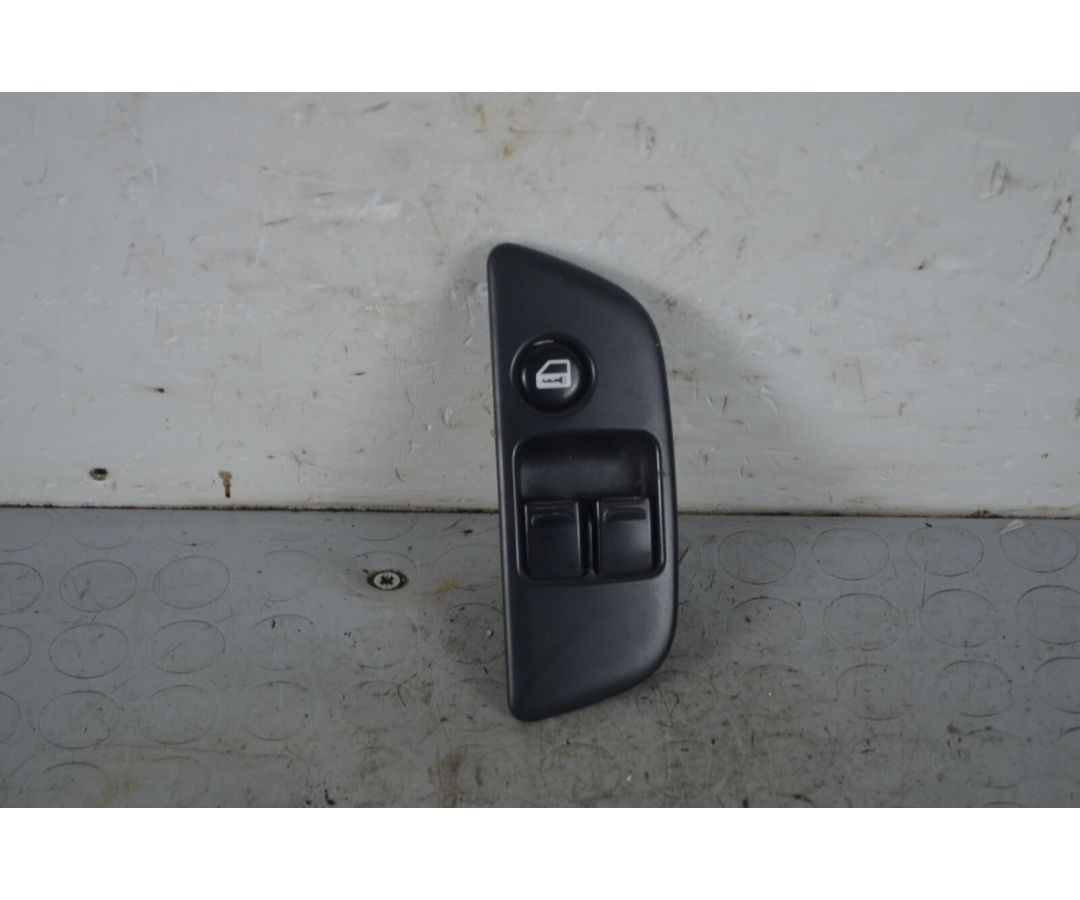 Pulsantiera Alzacristalli Anteriore SX Suzuki Ignis II dal 2003 al 2008 Cod 517920L 1720426963633 Pulsantiera Alzacristalli Anteriore SX Suzuki Ignis II dal 2003 al 2008 Cod 517920L 1720426963633