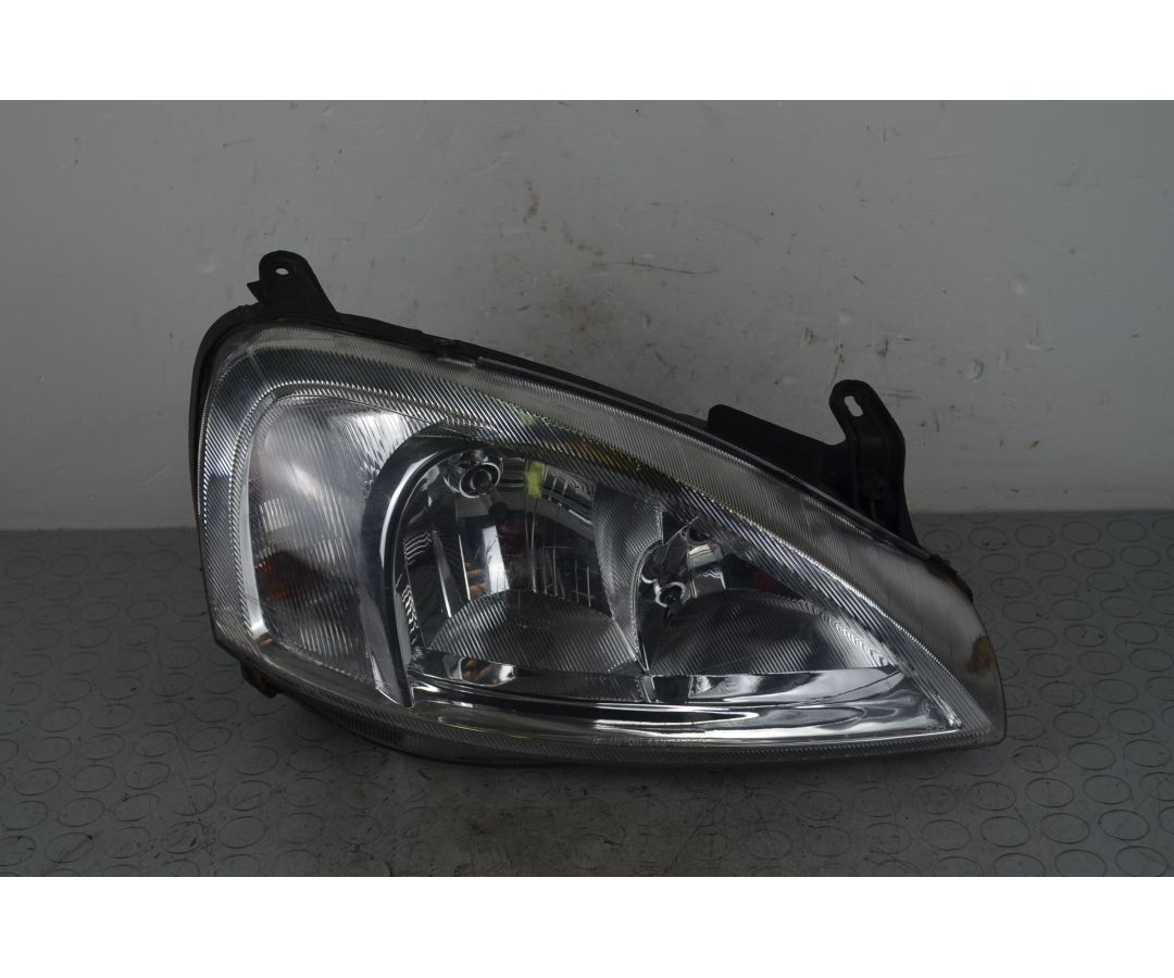 Faro anteriore DX Opel Corsa C Dal 2000 al 2006 Cod 93173252 1721114221066 Faro anteriore DX Opel Corsa C Dal 2000 al 2006 Cod 93173252 1721114221066