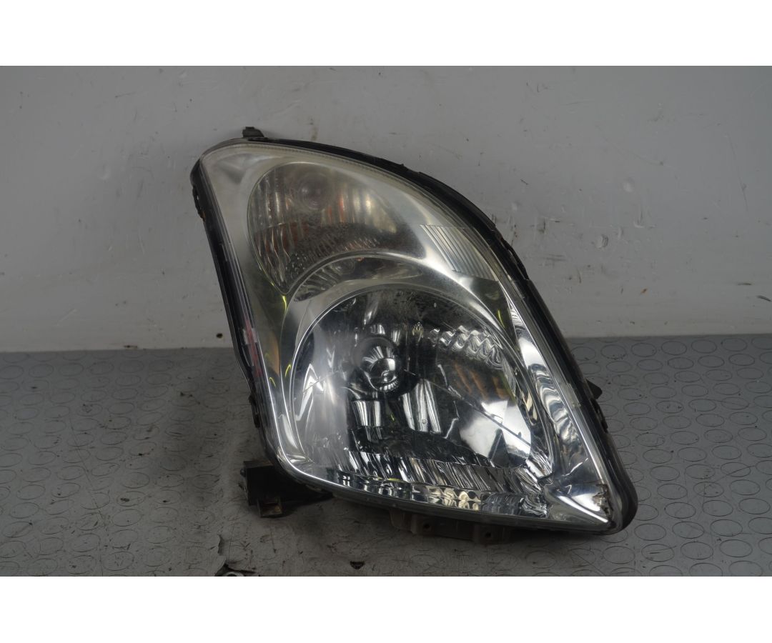 Faro anteriore DX Suzuki Swift IV Dal 2004 al 2010 Cod 35100-62j11 1721200785533 Faro anteriore DX Suzuki Swift IV Dal 2004 al 2010 Cod 35100-62j11 1721200785533