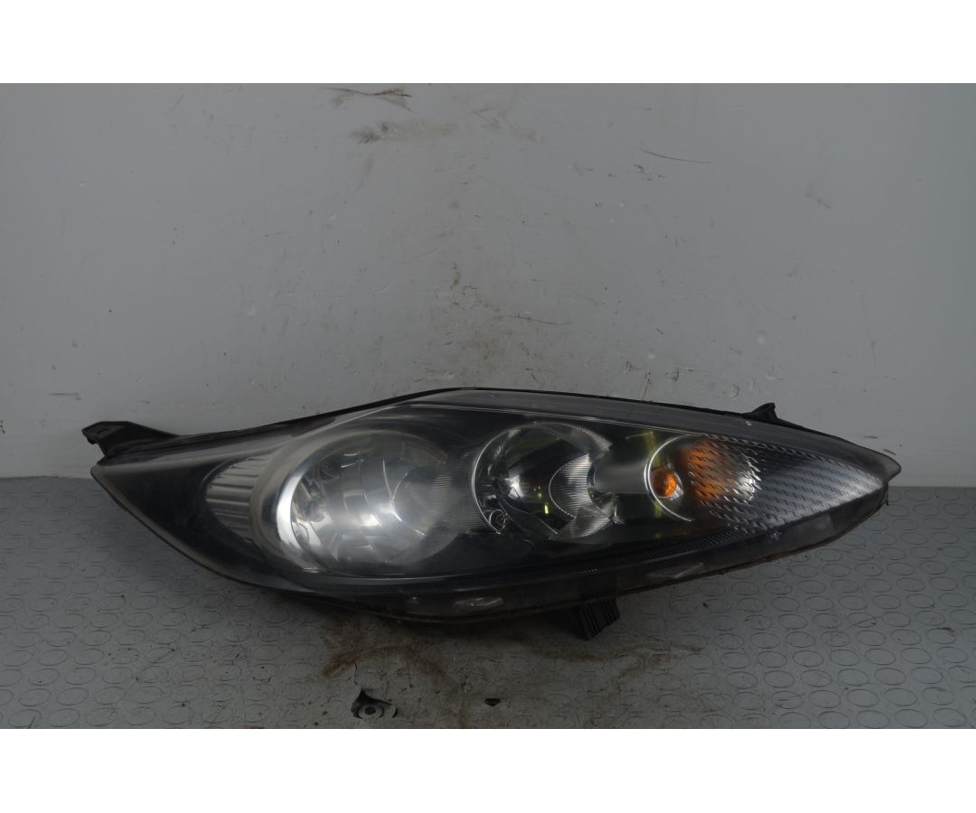 Faro anteriore DX Ford Fiesta VI dal 2008 al 2013 Cod 1734613 1721373570462 Faro anteriore DX Ford Fiesta VI dal 2008 al 2013 Cod 1734613 1721373570462