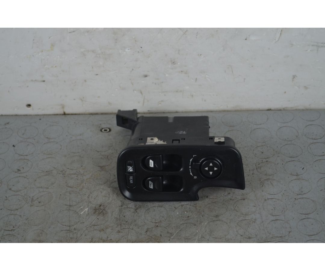 Pulsantiera alzacristallo anteriore SX Alfa Romeo 147 Dal 2000 al 2010 Cod 60352600 1721391864086 Pulsantiera alzacristallo anteriore SX Alfa Romeo 147 Dal 2000 al 2010 Cod 60352600 1721391864086