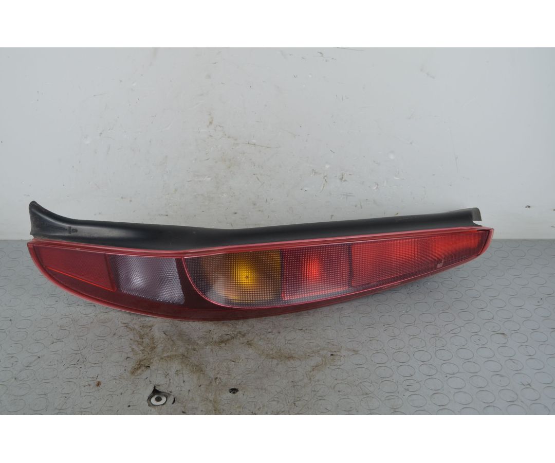 Fanale Stop posteriore DX Fiat Punto 5 porte dal 1999 al 2011 Cod 46817803 1721717975175 Fanale Stop posteriore DX Fiat Punto 5 porte dal 1999 al 2011 Cod 46817803 1721717975175