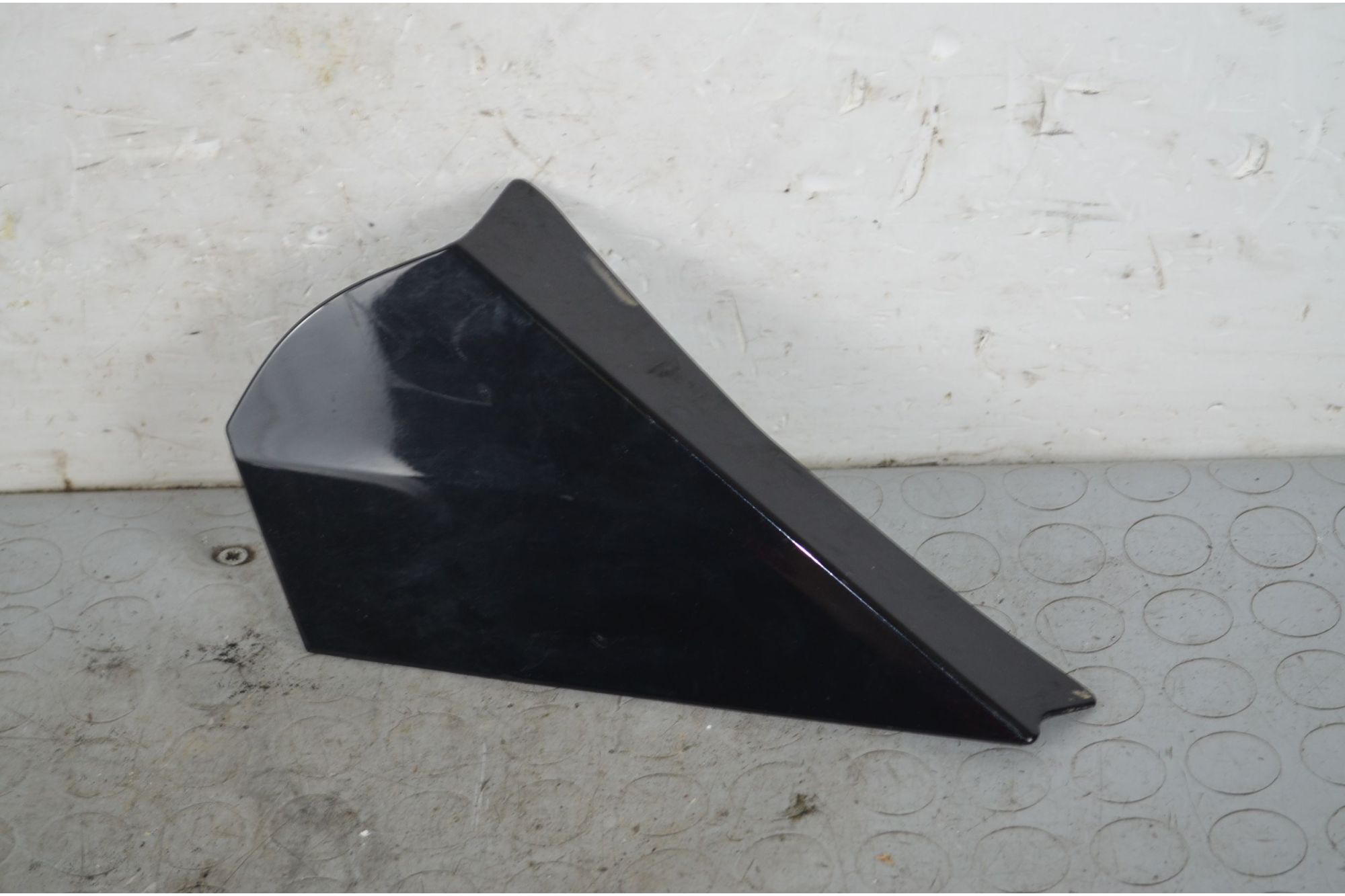 Modanatura superiore parafango posteriore SX Toyota C-HR Dal 2016 Cod 62582-F4010  1721902373281