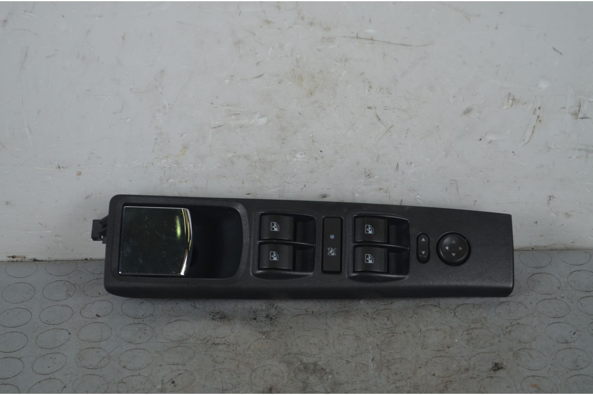 Pulsantiera alzacristalli anteriore SX Lancia Musa Dal 2008 al 2012 Cod 735453191  1721915708810