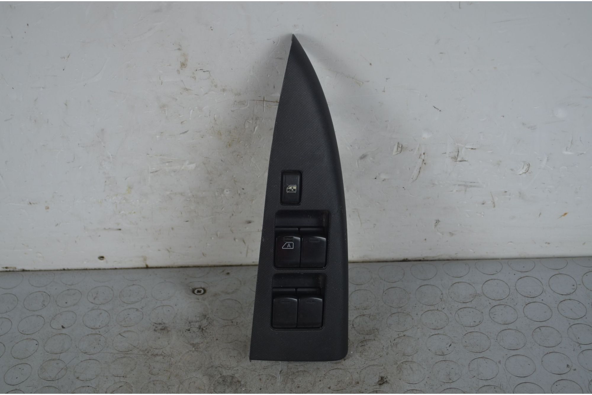 Pulsantiera alzacristalli anteriore SX Nissan Note Dal 2004 al 2013 Cod25401BH12C  1721975549453