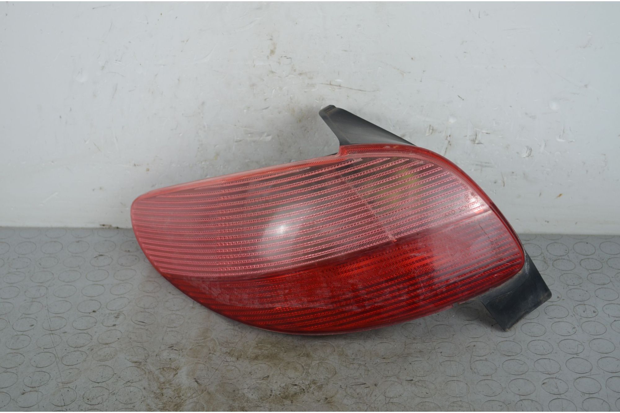 Fanale Stop posteriore SX Peugeot 206 Dal 1998 al 2012 Cod 6350P1  1721978830091