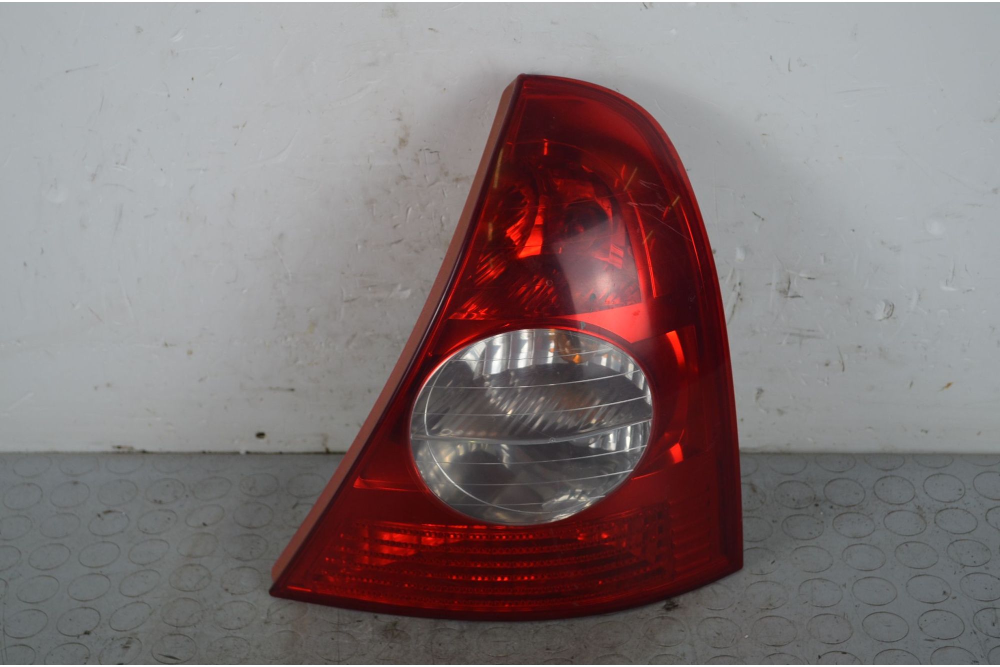 Fanale Stop posteriore DX Renault Clio II Dal 1998 al 2012 Cod 8200917487  1722237830272