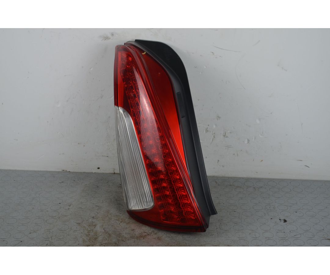 Fanale Stop posteriore SX Lancia Musa Dal 2007 al 2012 Cod 51798416 1722259862961 Fanale Stop posteriore SX Lancia Musa Dal 2007 al 2012 Cod 51798416 1722259862961