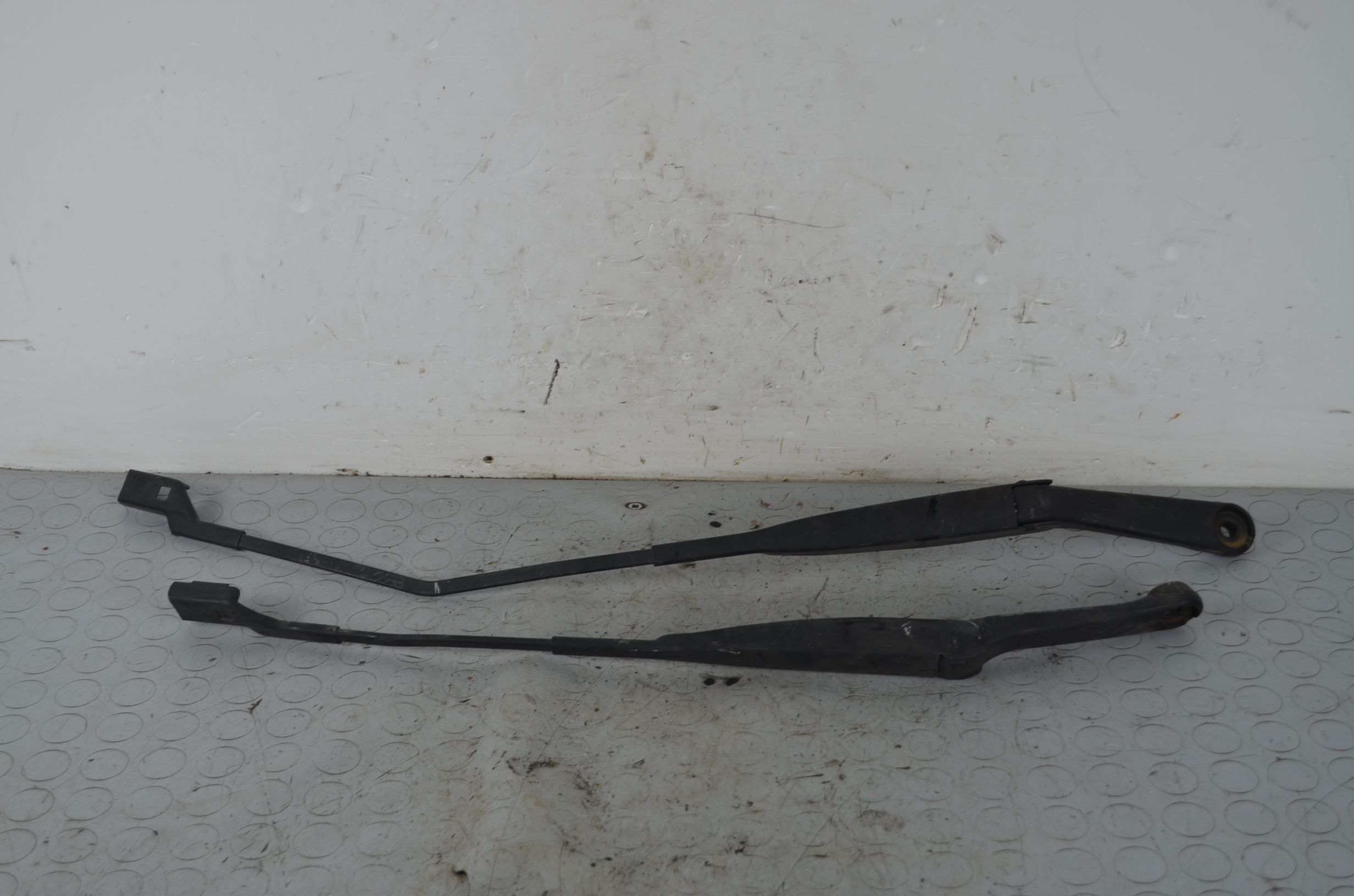 Bracci tergicristalli anteriori Lancia Ypsilon Dal 2011 in poi Cod 735538