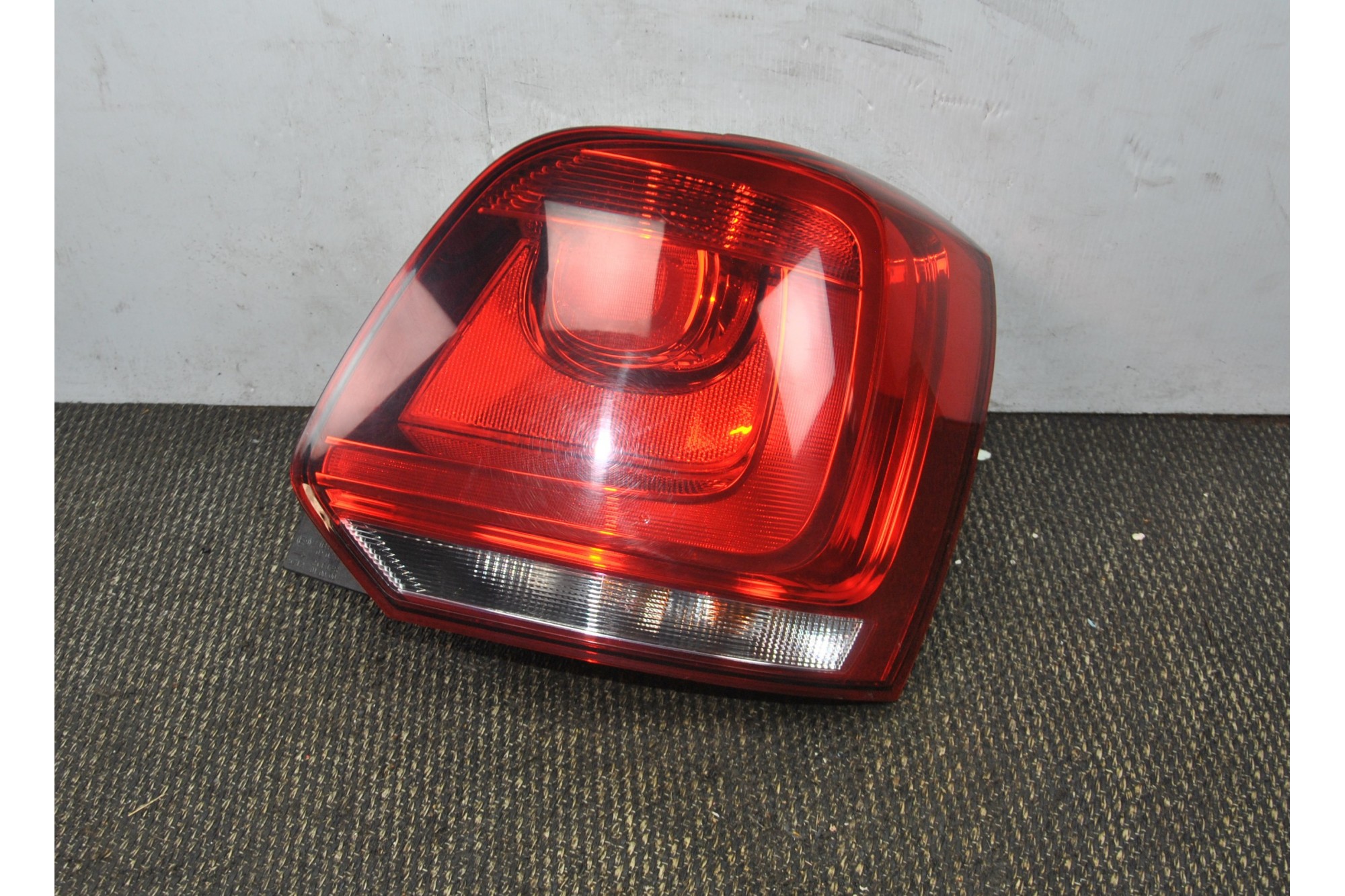 Fanale Stop Posteriore DX Volkswagen Polo 6R dal 2009 al 2017 cod 6R0945258A  2411111177112