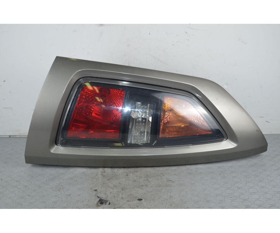 Fanale Stop Posteriore SX Kia Soul dal 2008 al 2013 Cod 924102K010 1723622978982 Fanale Stop Posteriore SX Kia Soul dal 2008 al 2013 Cod 924102K010 1723622978982