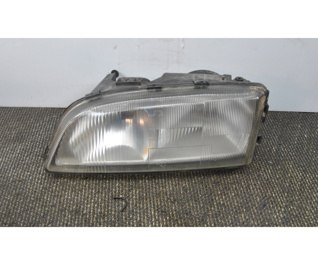 Faro Fanale Anteriore Sinistro Volvo V70 dal 1996 al 2007 cod 9169362 Faro Fanale Anteriore Sinistro Volvo V70 dal 1996 al 2007 cod 9169362