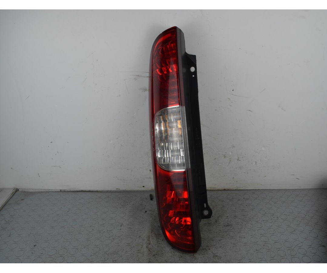 Fanale Stop posteriore SX Fiat Doblo Dal 2006 al 2009 Cod 51755145 1724064038609 Fanale Stop posteriore SX Fiat Doblo Dal 2006 al 2009 Cod 51755145 1724064038609