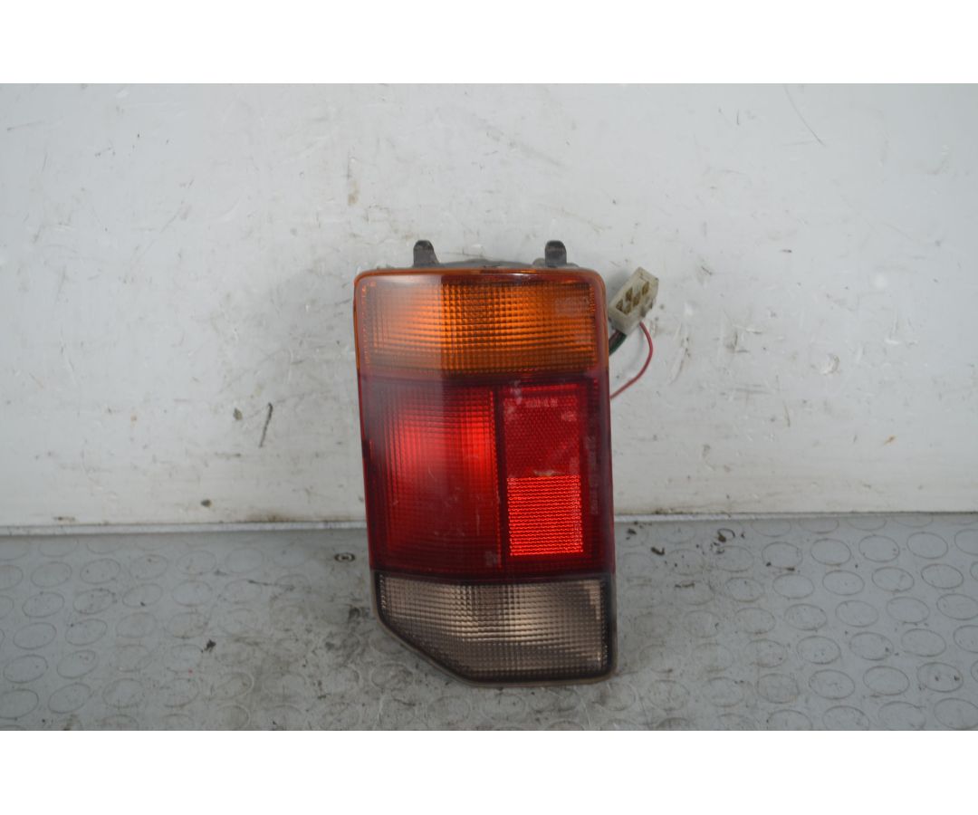 Fanale Stop posteriore DX Suzuki Wagon R Dal 1997 al 2001 Cod 3565075F10000  1724166549539