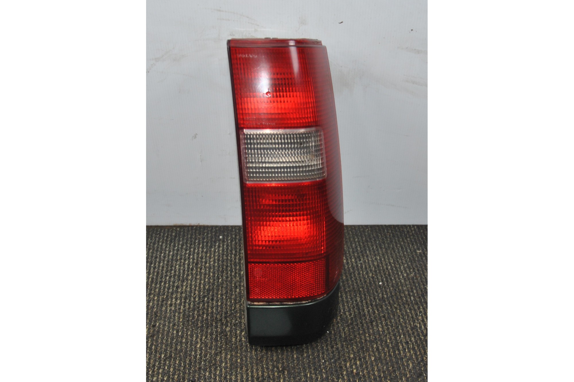 Stop fanale posteriore DX inferiore Volvo 850 SW Dal 1991 al 1996 cod 3512320  2411111177952