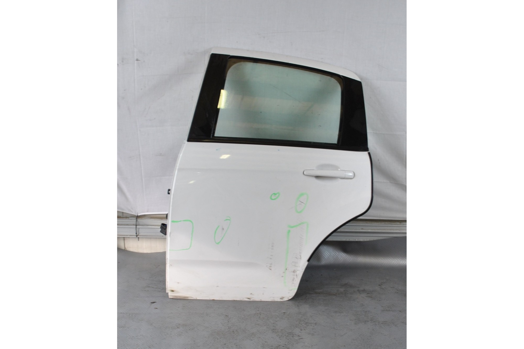 Portiera sportello posteriore SX Citroen C3 dal 2009 al 2016  2411111177976