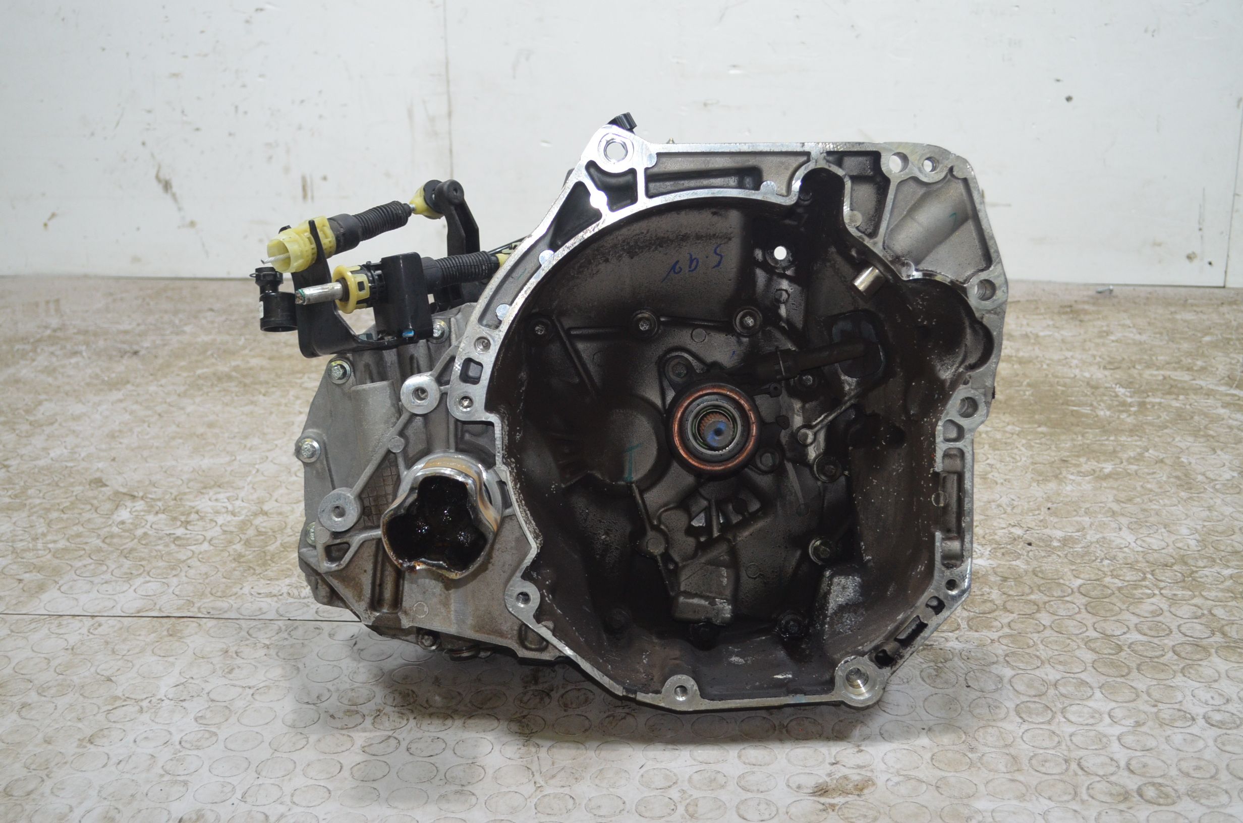 Scatola del cambio manuale Nissan Micra K13 Dal 2010 al 2017 Cod motore H