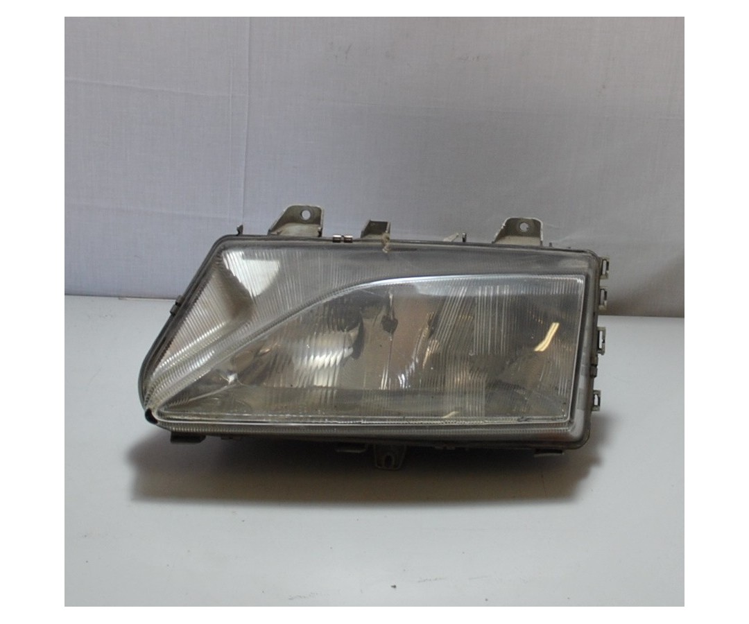 Faro fanale anteriore sinistro SX Peugeot 806 dal 1994 al 2002 cod. 609797706 Faro fanale anteriore sinistro SX Peugeot 806 dal 1994 al 2002 cod. 609797706