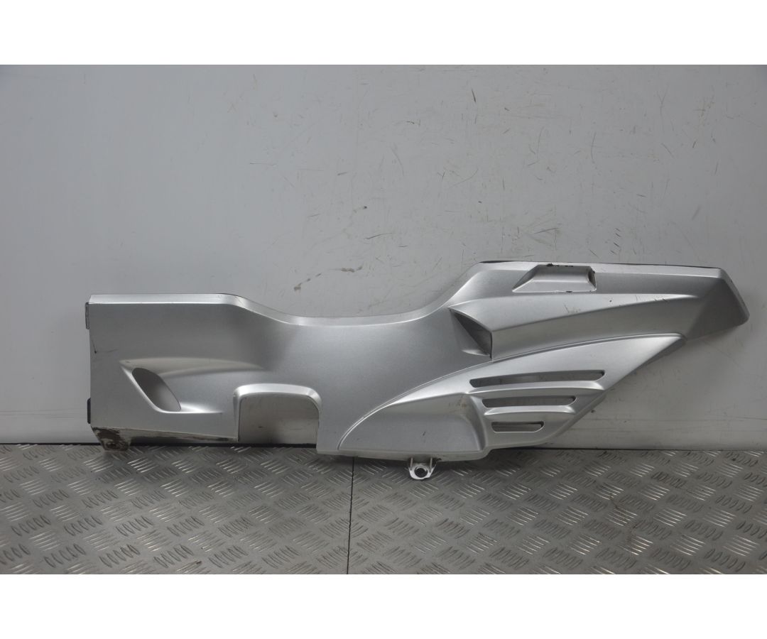 Carena Sottopedana Sinistra Suzuki Burgman 400 K2 Dal 2000 al 2003 1725444853164 Carena Sottopedana Sinistra Suzuki Burgman 400 K2 Dal 2000 al 2003 1725444853164