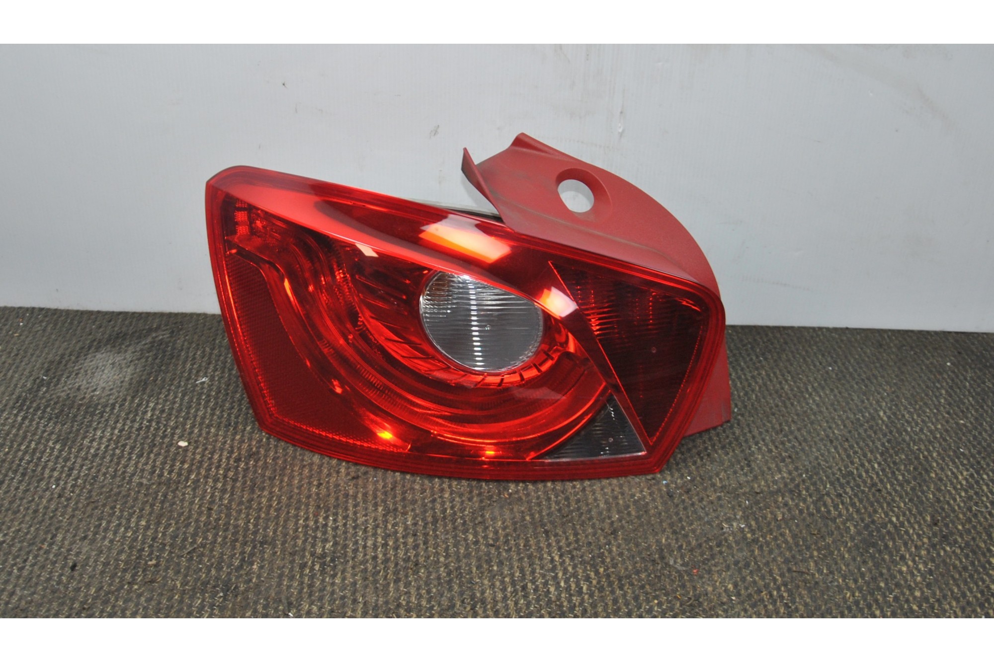 Fanale Stop Posteriore SX Seat Ibiza IV dal 2008 al 2012 Cod 6J3945095F  2411111179475